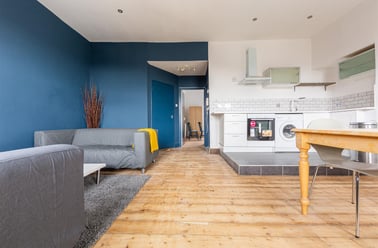 Westgate Road, Newcastle Upon Tyne, Newcastle - Image 2